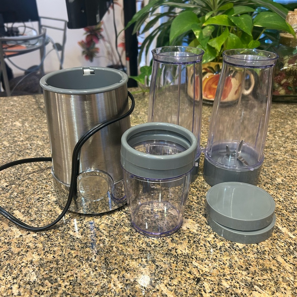 Bella Single Blender